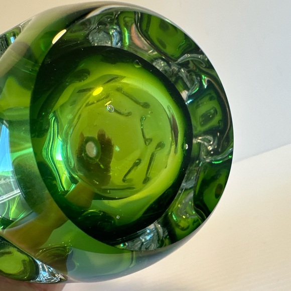 Vintage Aseda Bo Bergstrom Green Thumbprint Glass Decanter - Picture 3 of 5